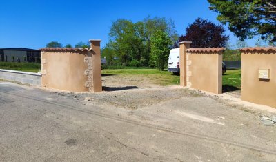 Création d'entrée de propriété à Lentilly